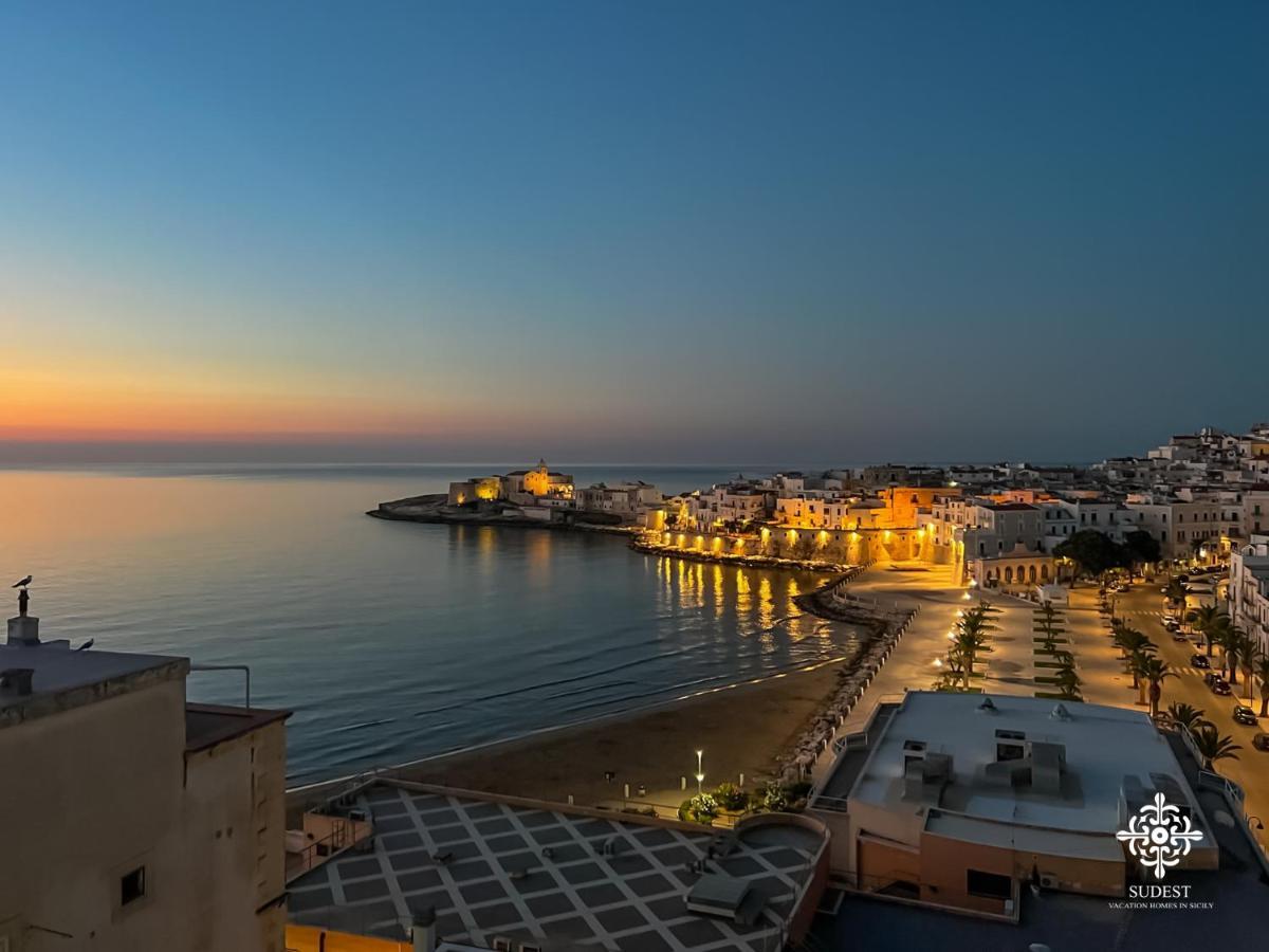 Infinito - Attico Sul Mare Lägenhet Vieste Exteriör bild