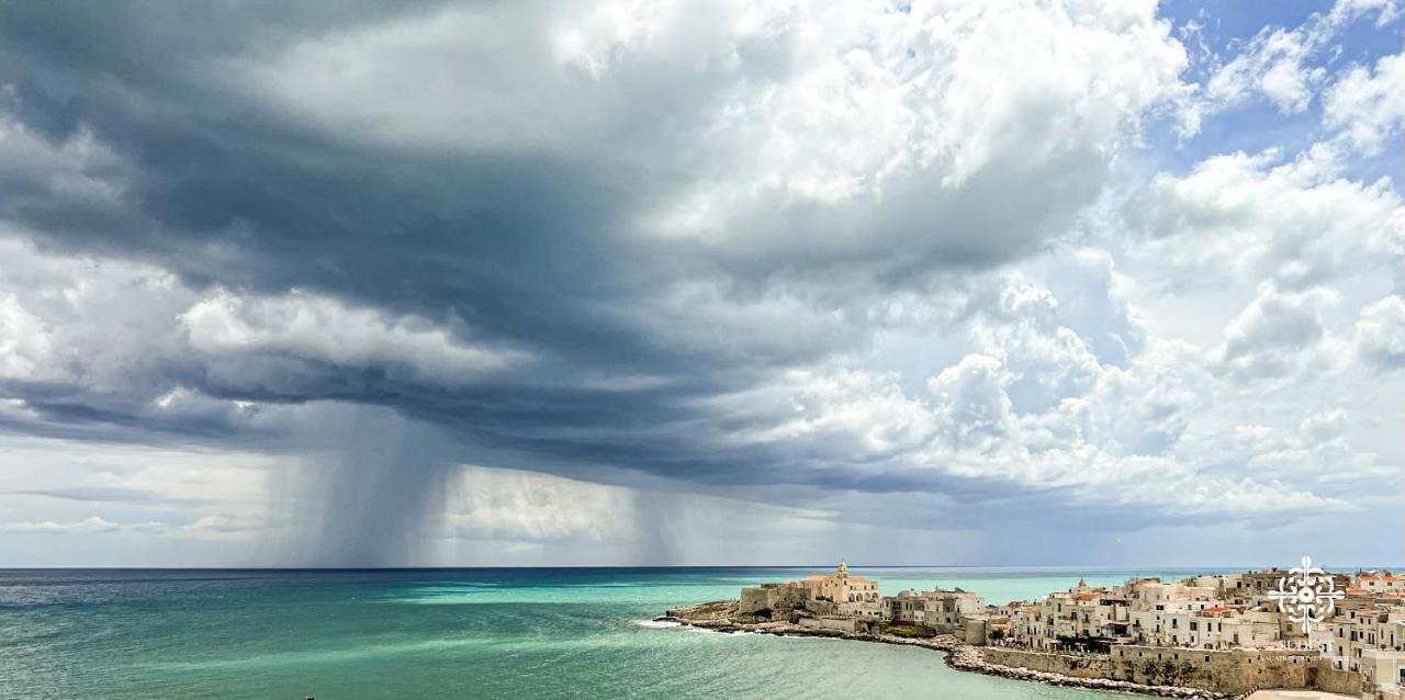 Infinito - Attico Sul Mare Lägenhet Vieste Exteriör bild